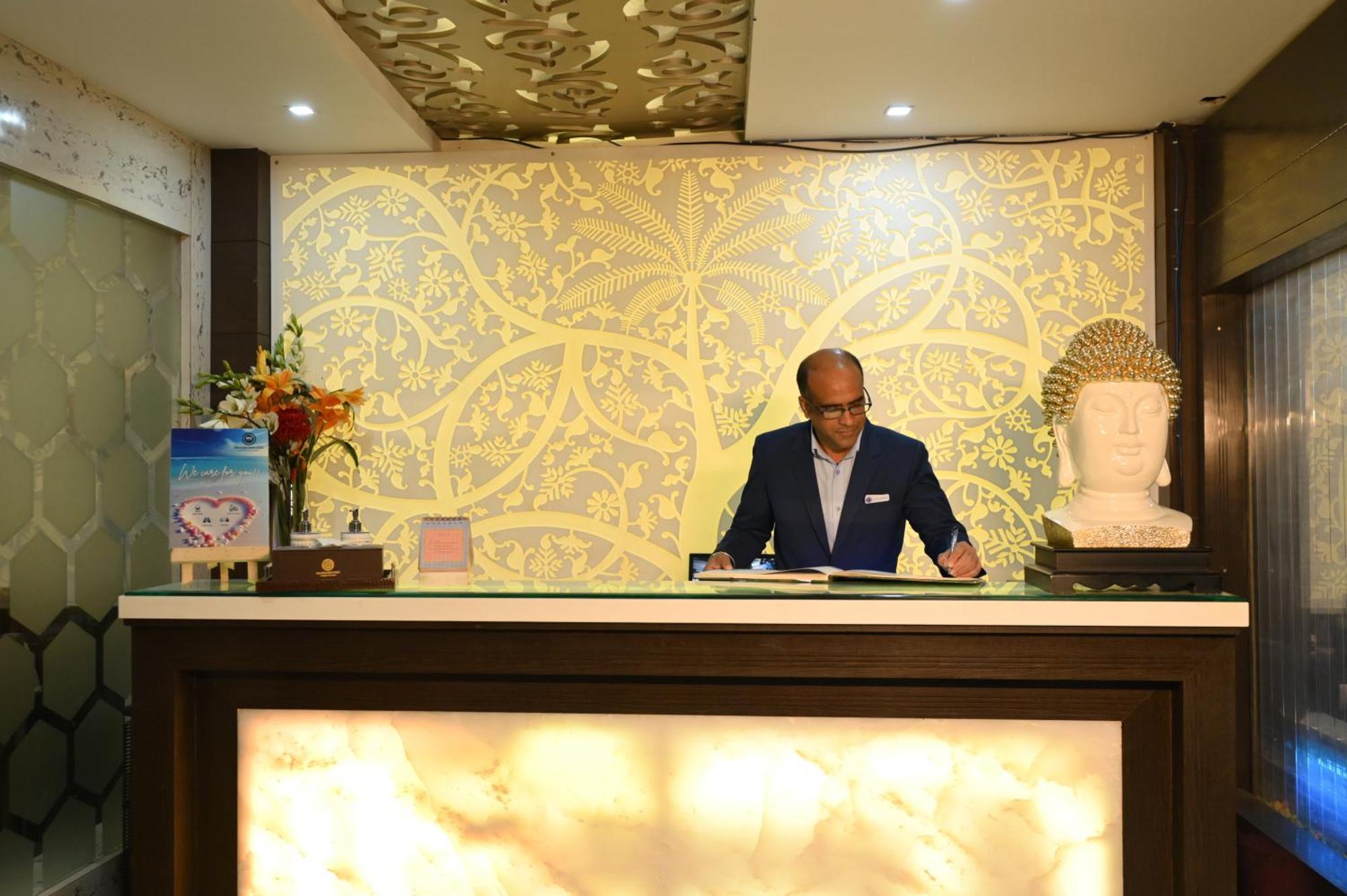 Hotel Dhauladhar Heights Dharamshala Exterior foto